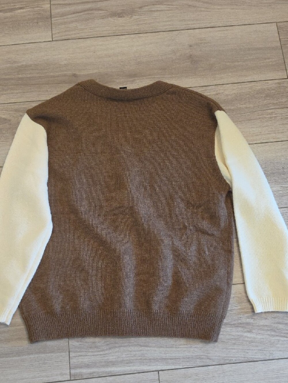 Colorblock Button Cardigan - Picture 5 of 5